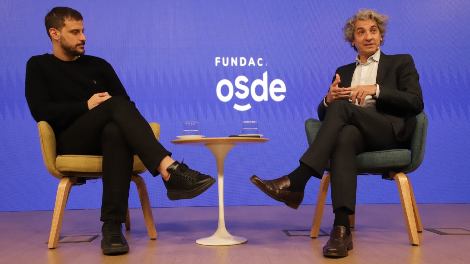 "La edad cronológica no define nuestros sueños", remarcó el Dr. Bernardini durante la charla en el auditorio de la Fundación OSDE.