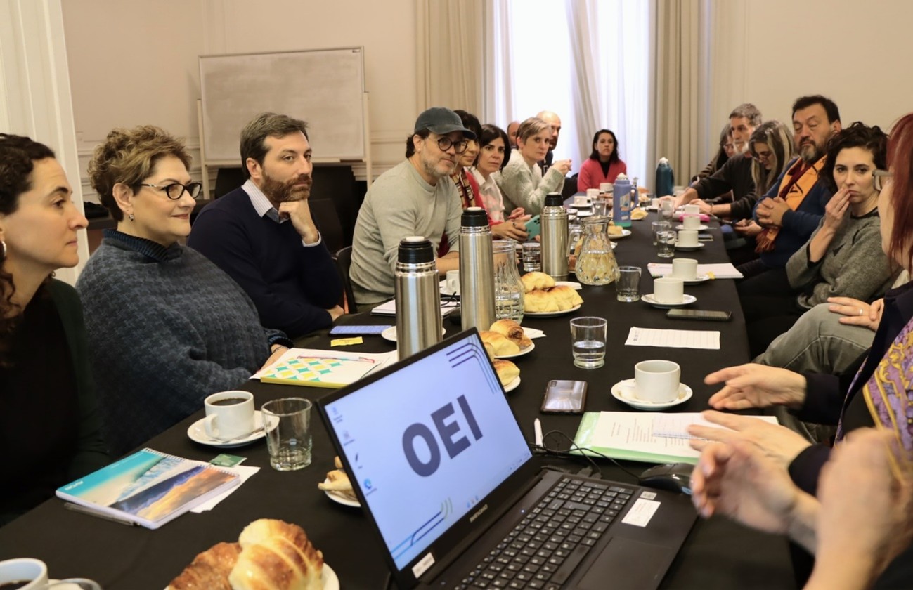 La campaña "Hablemos en los Clubes" busca visibilizar la problemática de las adicciones en jóvenes de las inferiores.